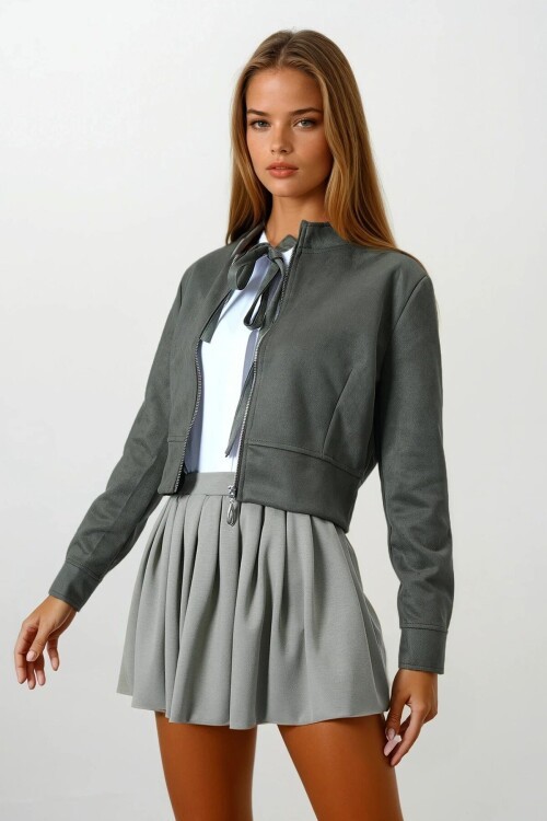 Haki Fermuarlı Hakim Yaka Süet Dokulu Kısa Ceket