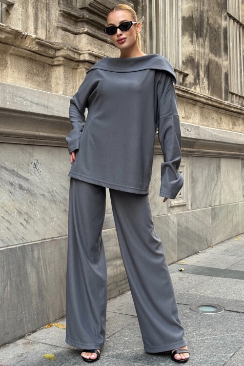 İki İplik Geniş Yaka Salaş Kesim İkili Takım