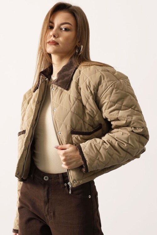 Kadife Yaka Çift Cepli Astarlı Kapitone Mont