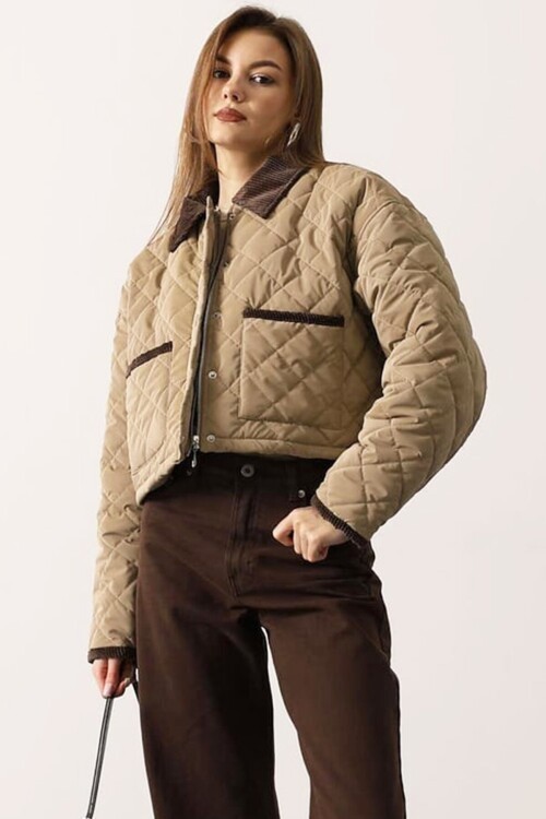 Kadife Yaka Çift Cepli Astarlı Kapitone Mont