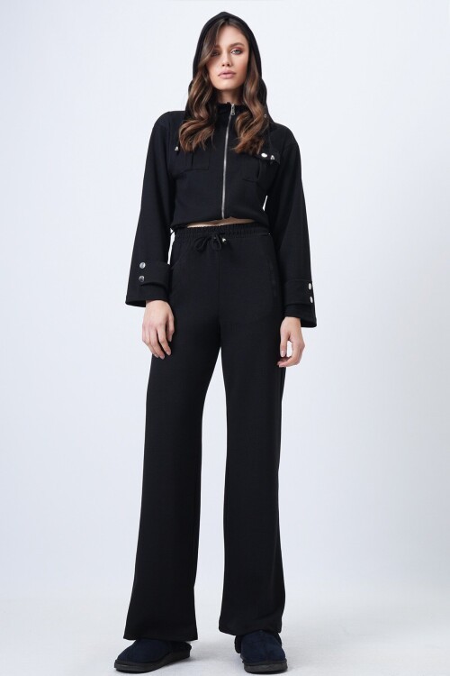 Kapüşonlu Çift Cepli Ceket ve Beli Lastikli Pantolon Takım