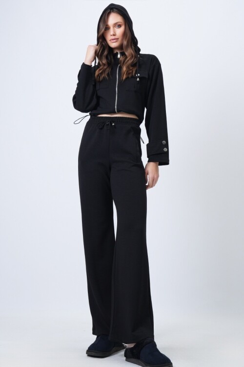 Kapüşonlu Çift Cepli Ceket ve Beli Lastikli Pantolon Takım