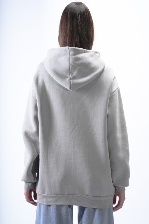 Gri Kapüşonlu Sweatshırt