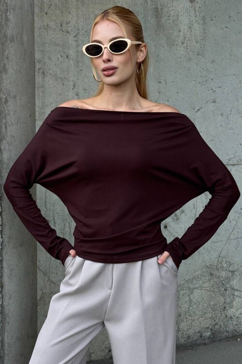 Kayık Yaka Uzun Kollu Basic Bluz