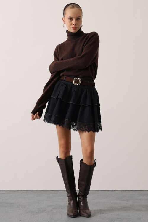 Kemerli Dantel Detaylı Volanlı Denim Etek