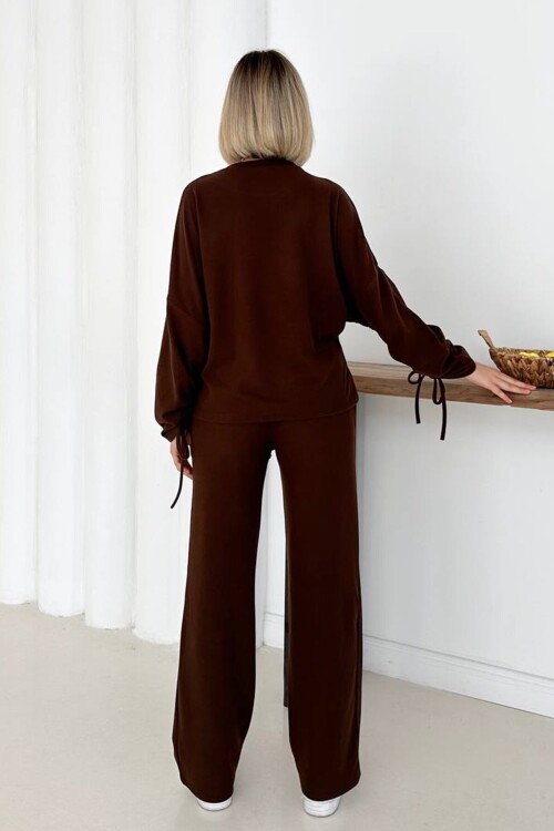 Kol Ve Beli Büzgü Detaylı Bluz Ve Geniş Paça Pantolon Örme Takım