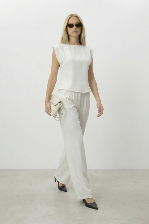 Kolsuz Vatkalı Bluz