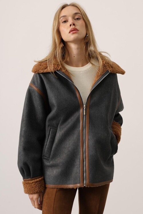 Kontrastlı Fermuarlı Yünlü Ceket