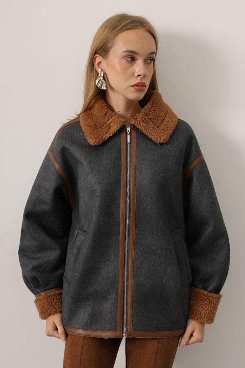 Kontrastlı Fermuarlı Yünlü Ceket