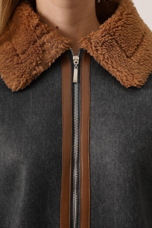 Kontrastlı Fermuarlı Yünlü Ceket