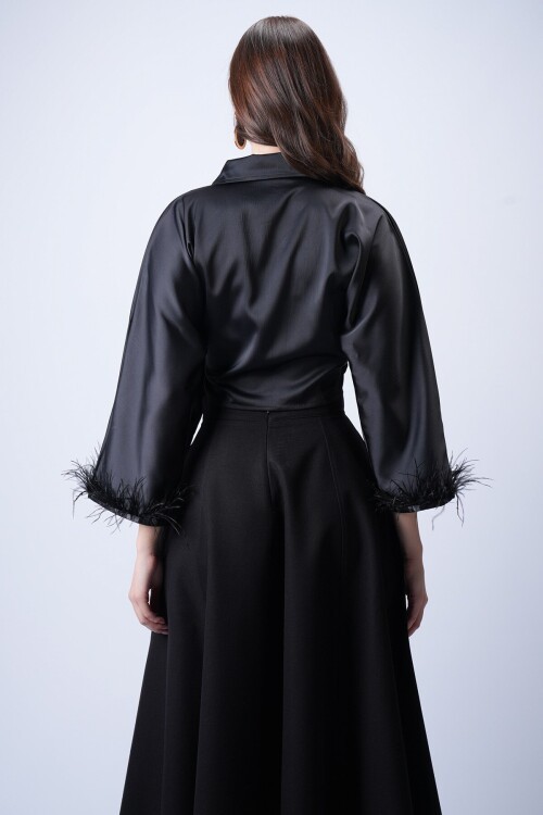 Siyah Kruvaze Püsküllü Bluz