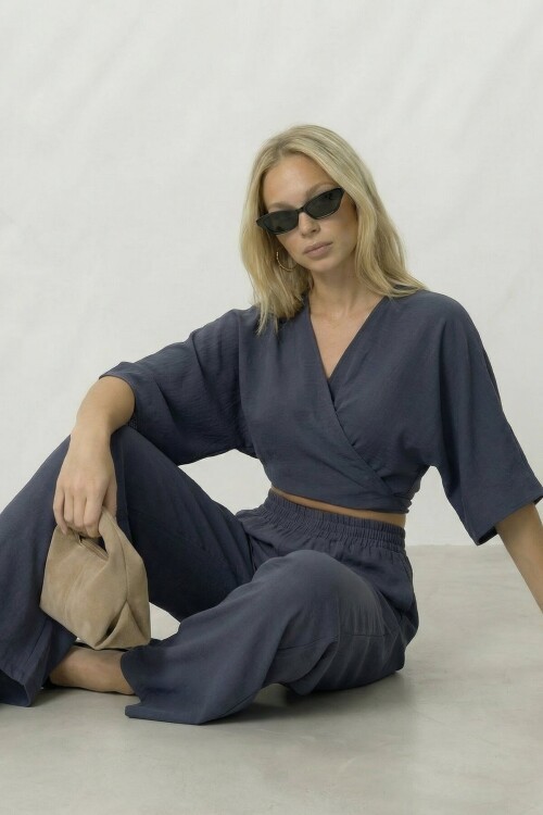 Kruvaze Yaka Bluz Ve Pantolon Takım