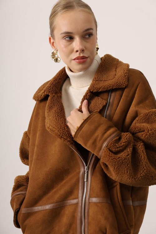 Kruvaze Yaka Femruarlı Çift Cepli Yünlü Celet