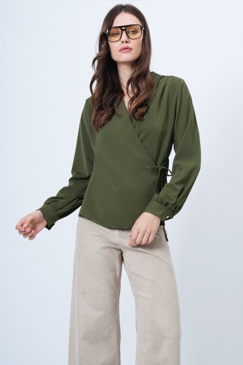 Kruvaze Yaka Yandan Bağlamalı Bluz