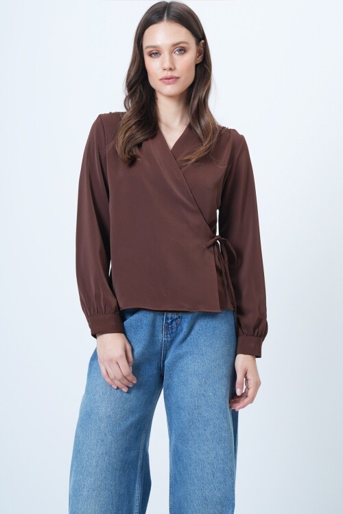 Kruvaze Yaka Yandan Bağlamalı Bluz