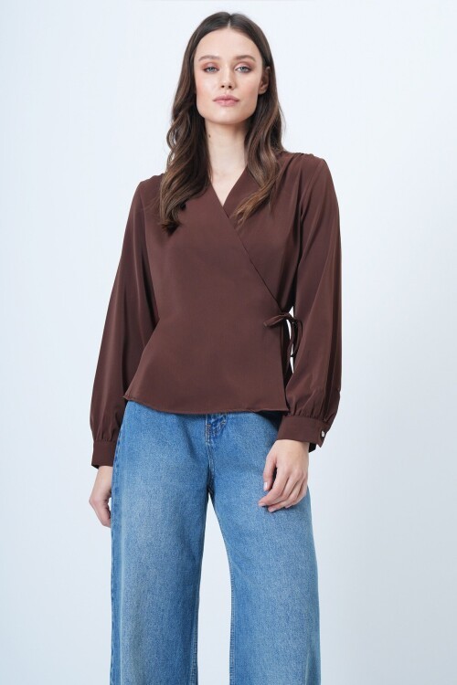 Kruvaze Yaka Yandan Bağlamalı Bluz
