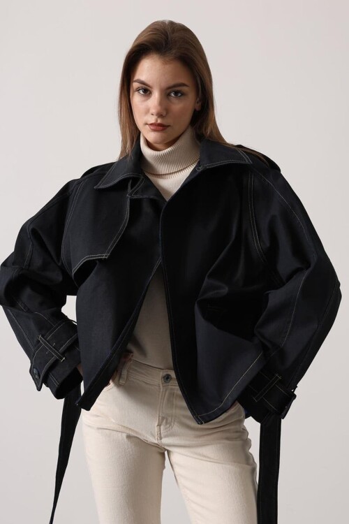 Kuşak Bağlamalı Astarlı Yıkamalı Denim Ceket