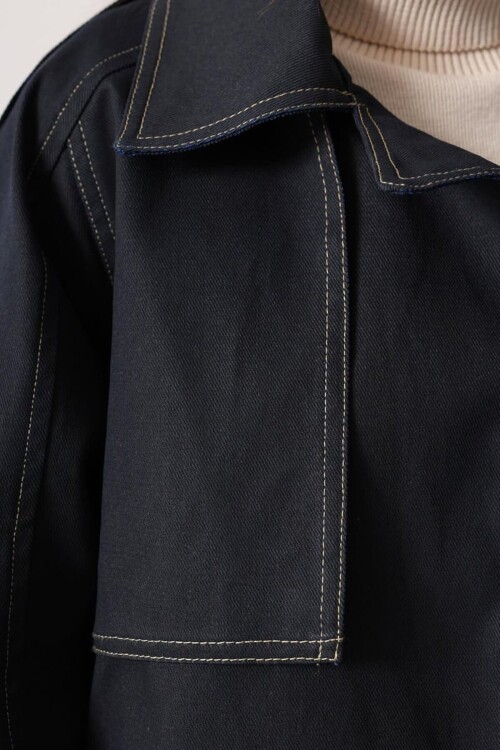 Kuşak Bağlamalı Astarlı Yıkamalı Denim Ceket