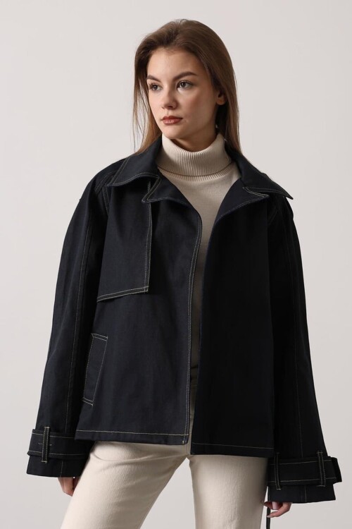 Kuşak Bağlamalı Astarlı Yıkamalı Denim Ceket