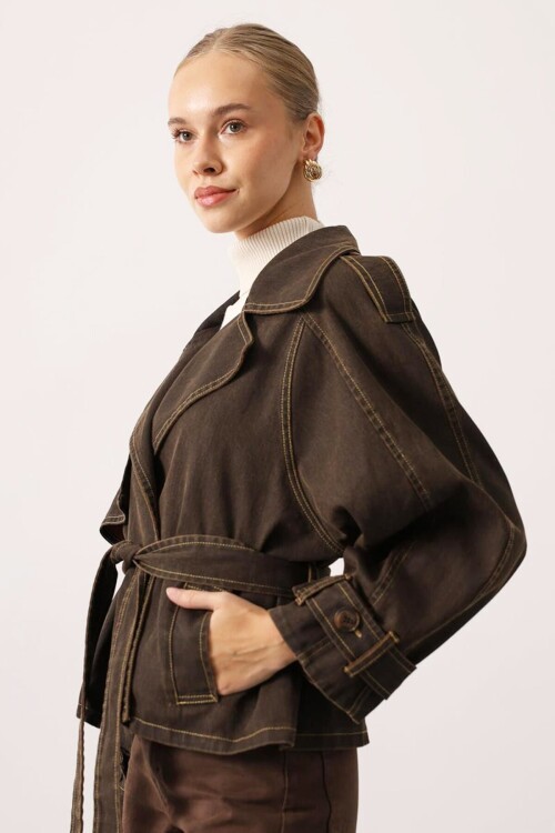 Kuşak Bağlamalı Astarlı Yıkamalı Denim Ceket