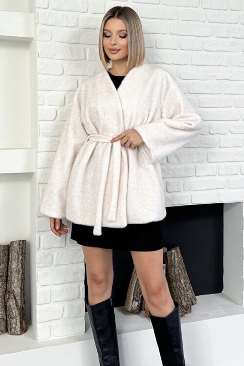 Kuşak Detaylı Peluş Kaban