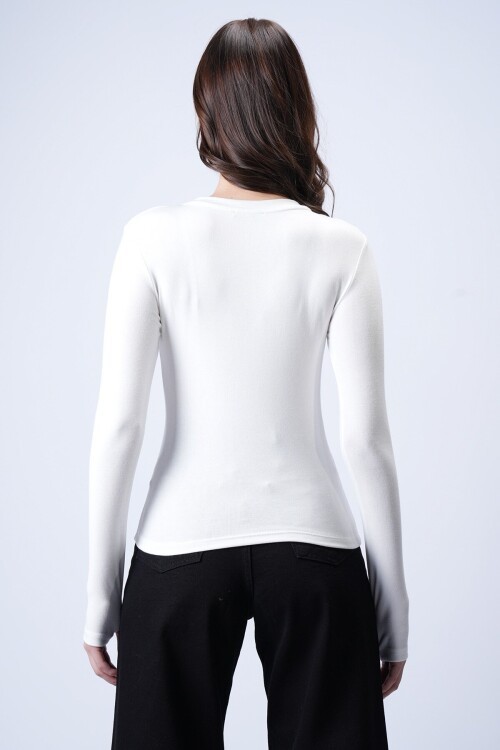 Beyaz Likralı Uzun Kollu Bluz