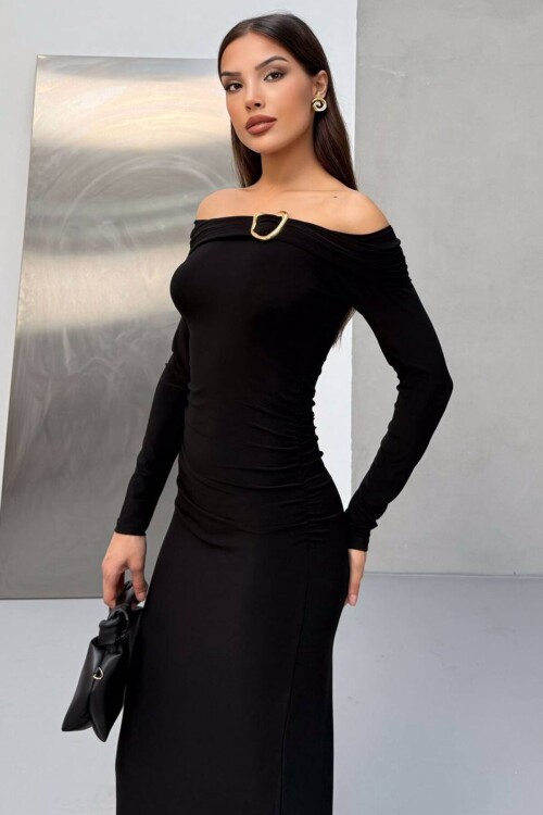 Madonna Yaka Aksesuar Detaylı Maxi Boy Elbise