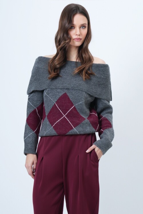 Madonna Yaka Baklava Desenli Triko Kazak