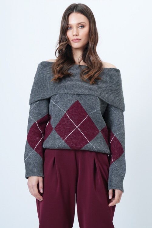 Madonna Yaka Baklava Desenli Triko Kazak