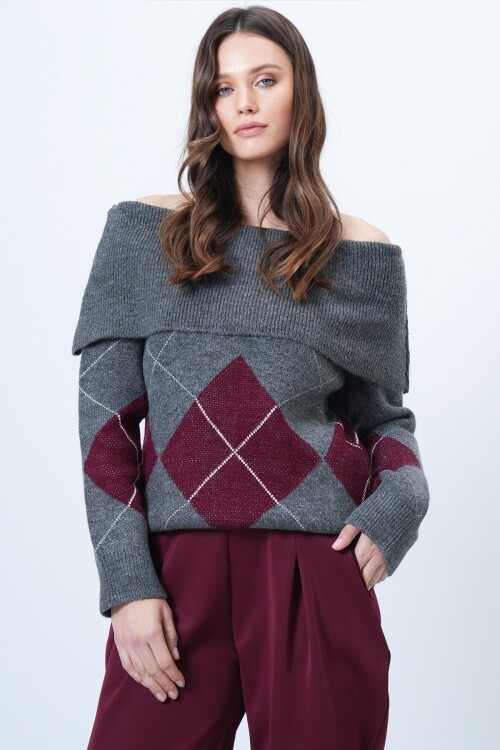 Madonna Yaka Baklava Desenli Triko Kazak