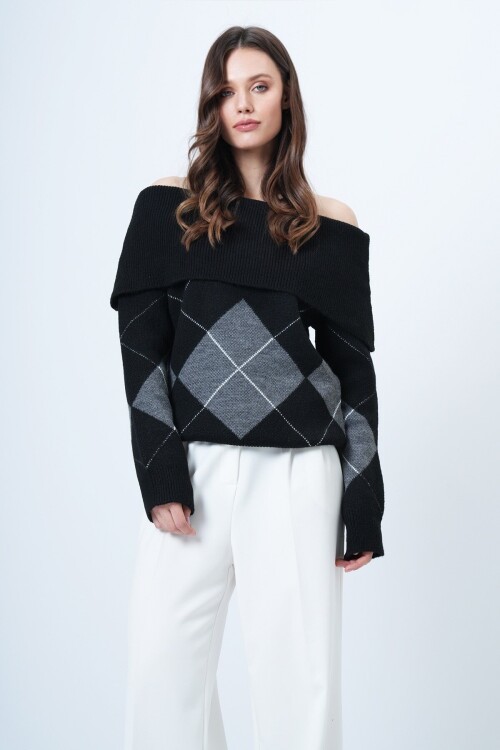 Madonna Yaka Baklava Desenli Triko Kazak