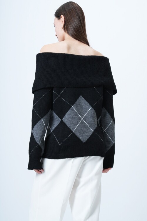 Madonna Yaka Baklava Desenli Triko Kazak