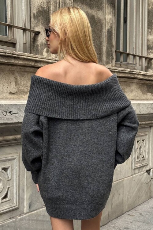 Madonna Yaka Uzun Kollu Triko Elbise