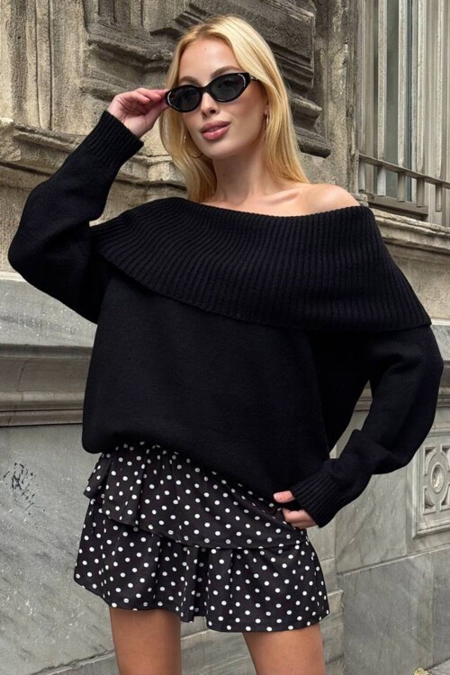 Madonna Yaka Uzun Kollu Triko Elbise