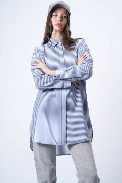 Oval Kesim Çizgili Oversize Gömlek