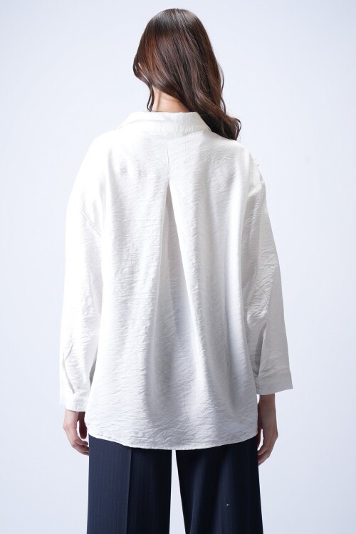 Beyaz Oversize Cepli Gömlek