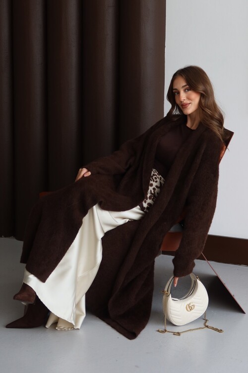 Oversize Cepli Yumuşak Dokulu Salaş Maxi Boy Peluş Uzun Hırka