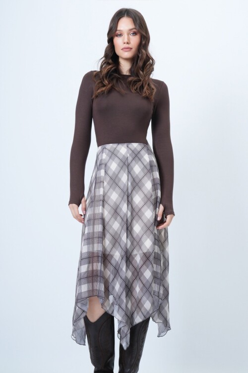 Parmak Detaylı Bisiklet Yaka Basic Bluz