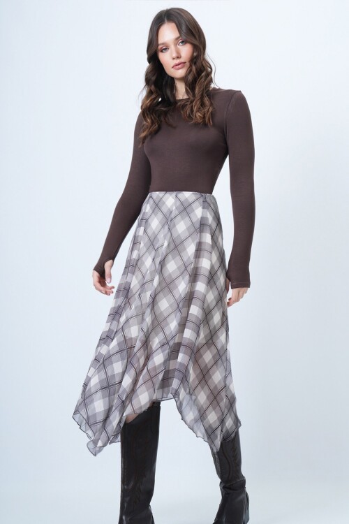 Parmak Detaylı Bisiklet Yaka Basic Bluz