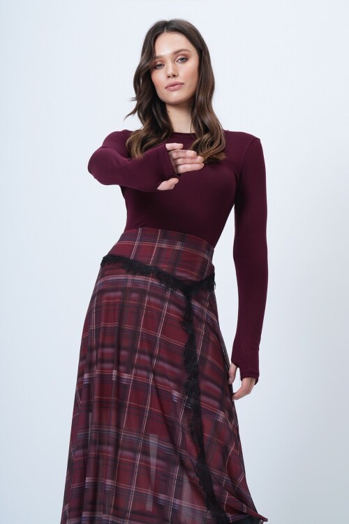 Parmak Detaylı Bisiklet Yaka Basic Bluz