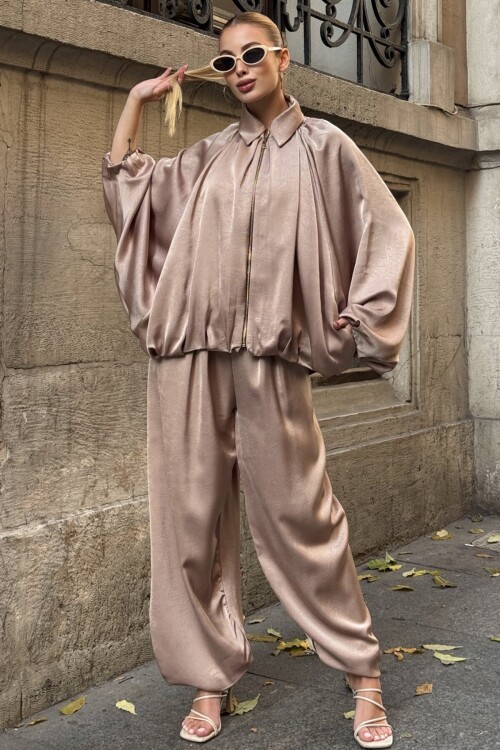 Polo Yaka Yarasa Kol Fermuar Kapamalı Ceket Ve Beli Lastlikli Pantolon Salaş Takım