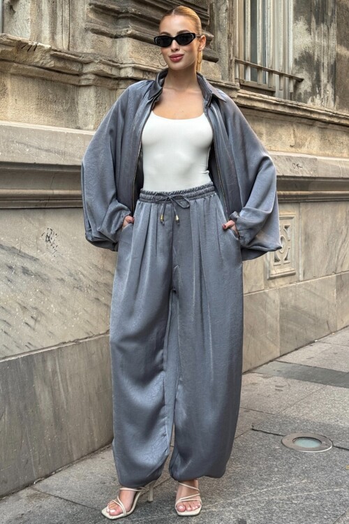 Polo Yaka Yarasa Kol Fermuar Kapamalı Ceket Ve Beli Lastlikli Pantolon Salaş Takım