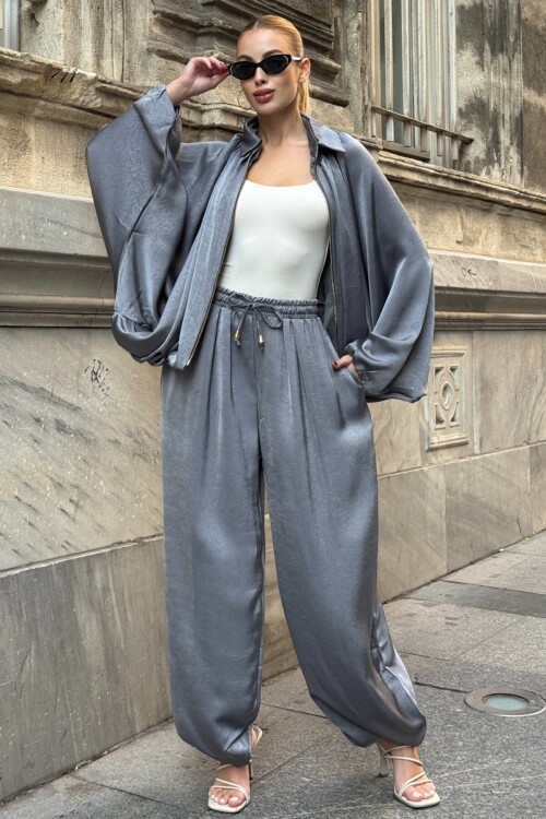 Polo Yaka Yarasa Kol Fermuar Kapamalı Ceket Ve Beli Lastlikli Pantolon Salaş Takım