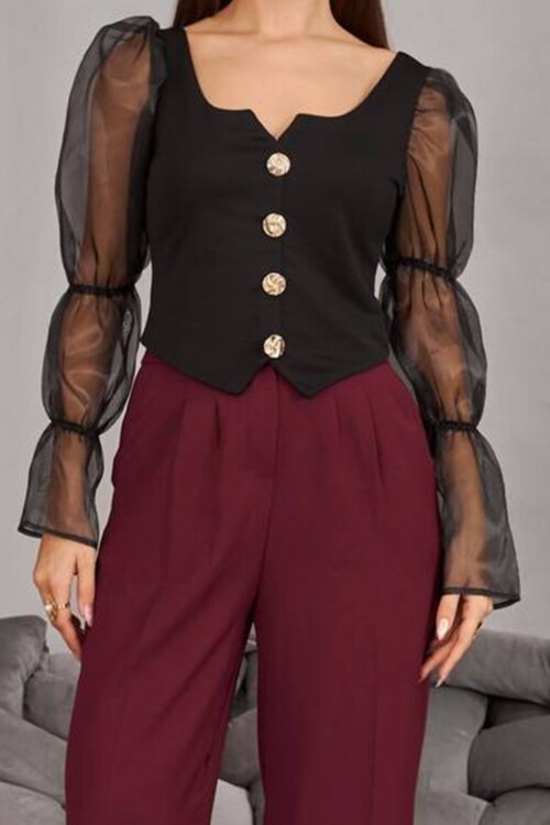 Şifon Kollu Düğmeli Kare Yaka Bluz