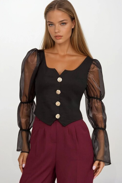 Şifon Kollu Düğmeli Kare Yaka Bluz