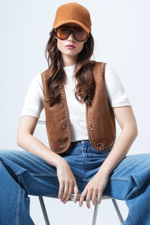 Taş İşlemeli Süet Kısa Yelek