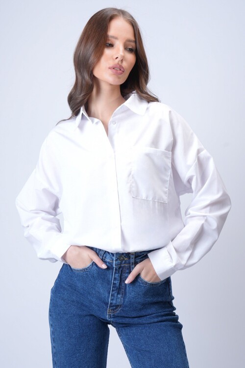 Beyaz Tek Cepli Oversize Gömlek