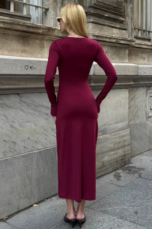 Uzun Kollu Bisiklet Yaka Dar Kesim Elbise