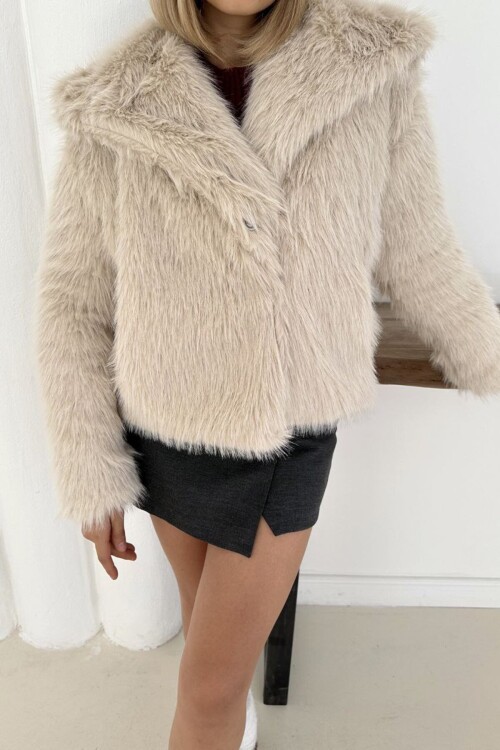 Uzun Tüylü Kürk Mont