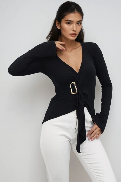 V Yaka Gold Aksesuarlı Ottaban Bluz